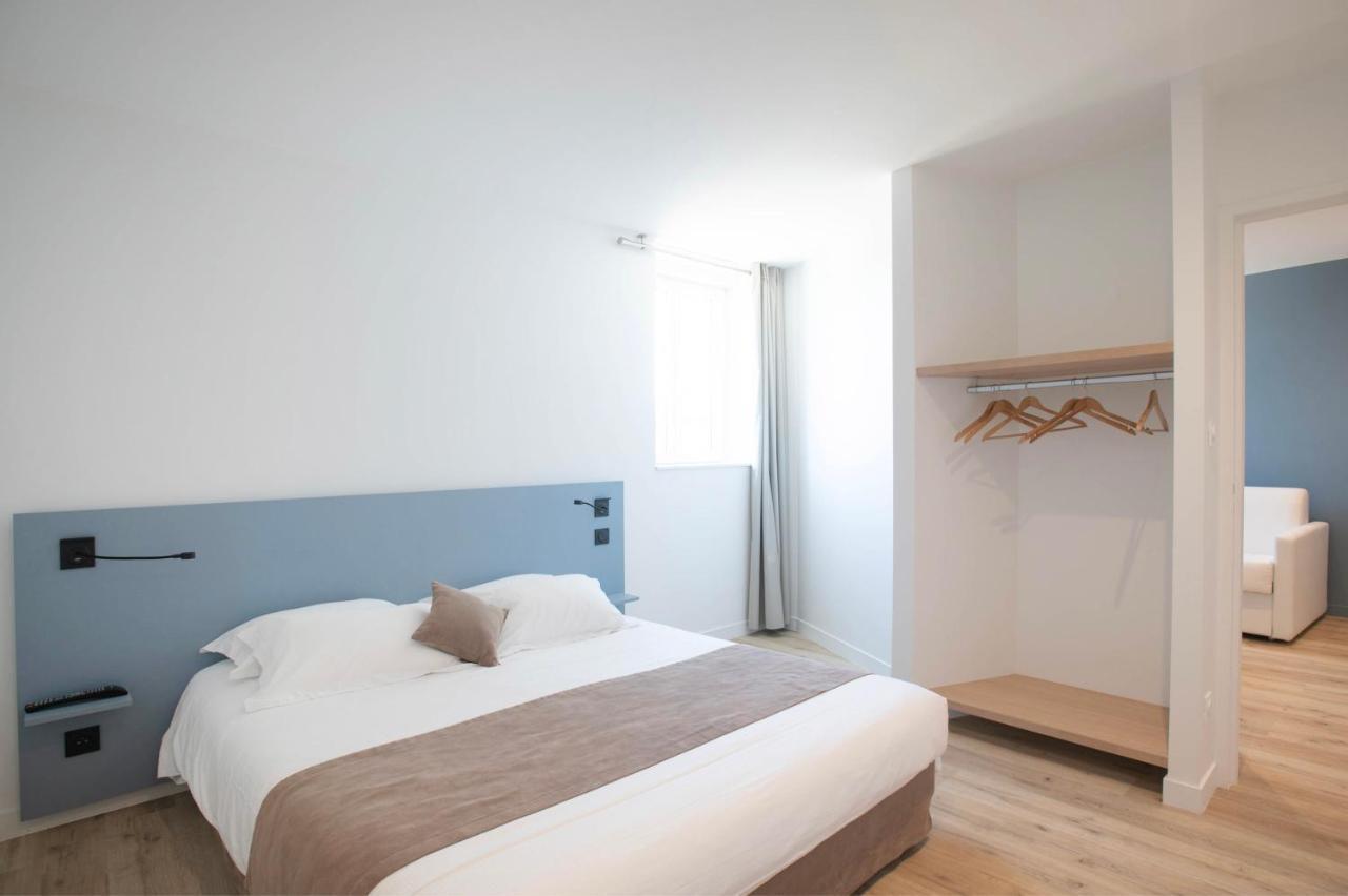 Logis Les Cepages / Restaurant Le Raisin Apartment Pont-de-Vaux Luaran gambar